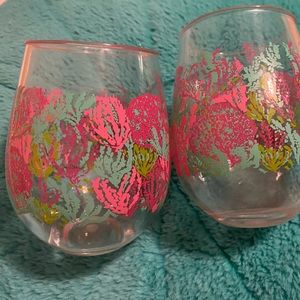 Acrylic stemless Lilly Pulitzer wine glasses